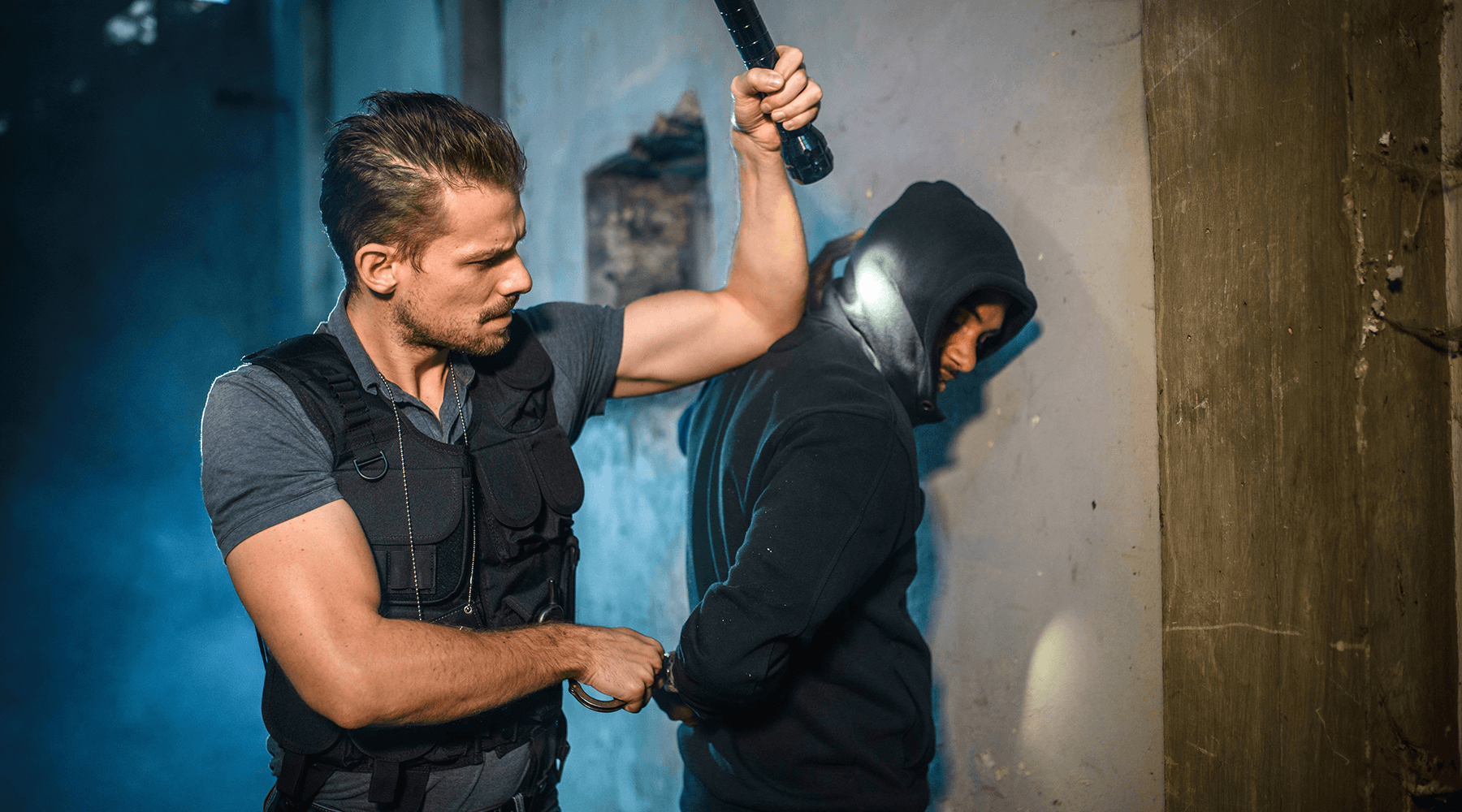 The reason why you should use a flashlight for self-defense - UltraFire