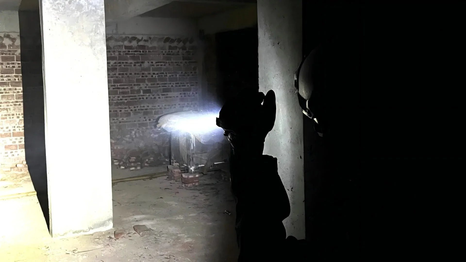 How Many Lumens Should a Tactical Flashlight Have?