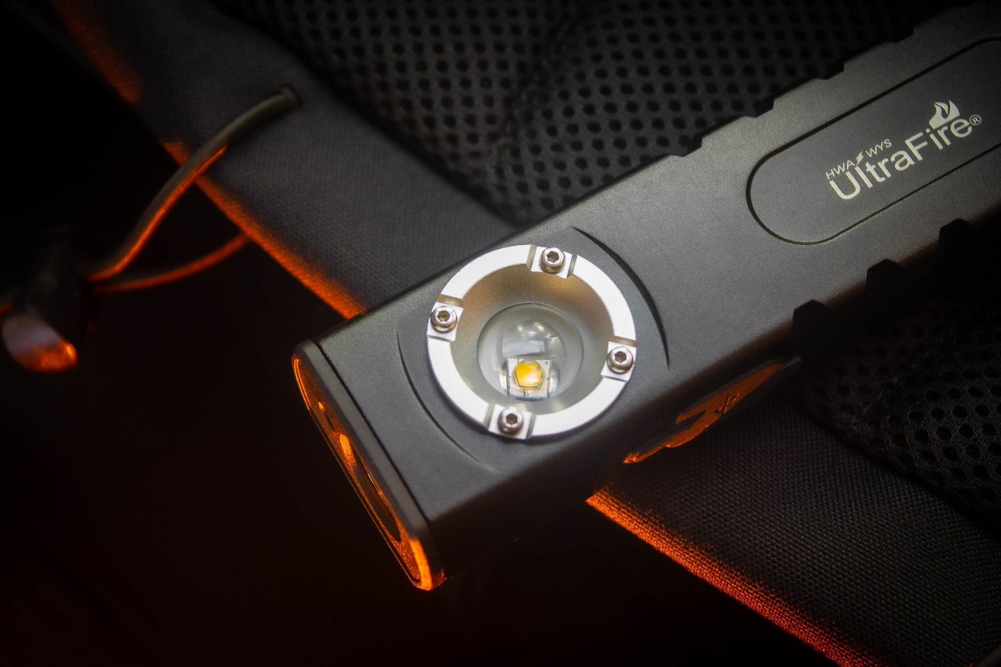 S1 Mr.Clutch Rechargeable EDC Flashlight