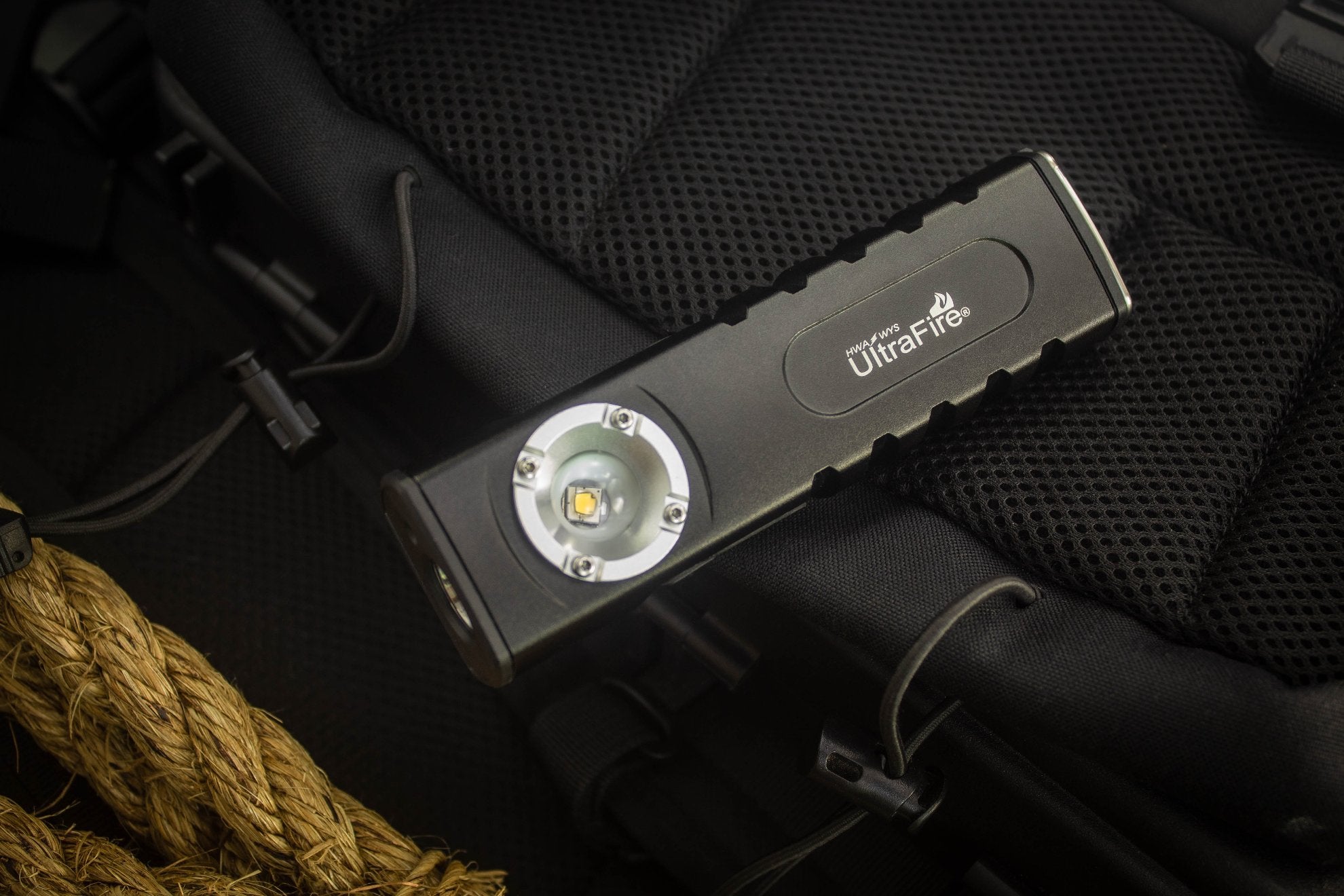 S1 Mr.Clutch Rechargeable EDC Flashlight
