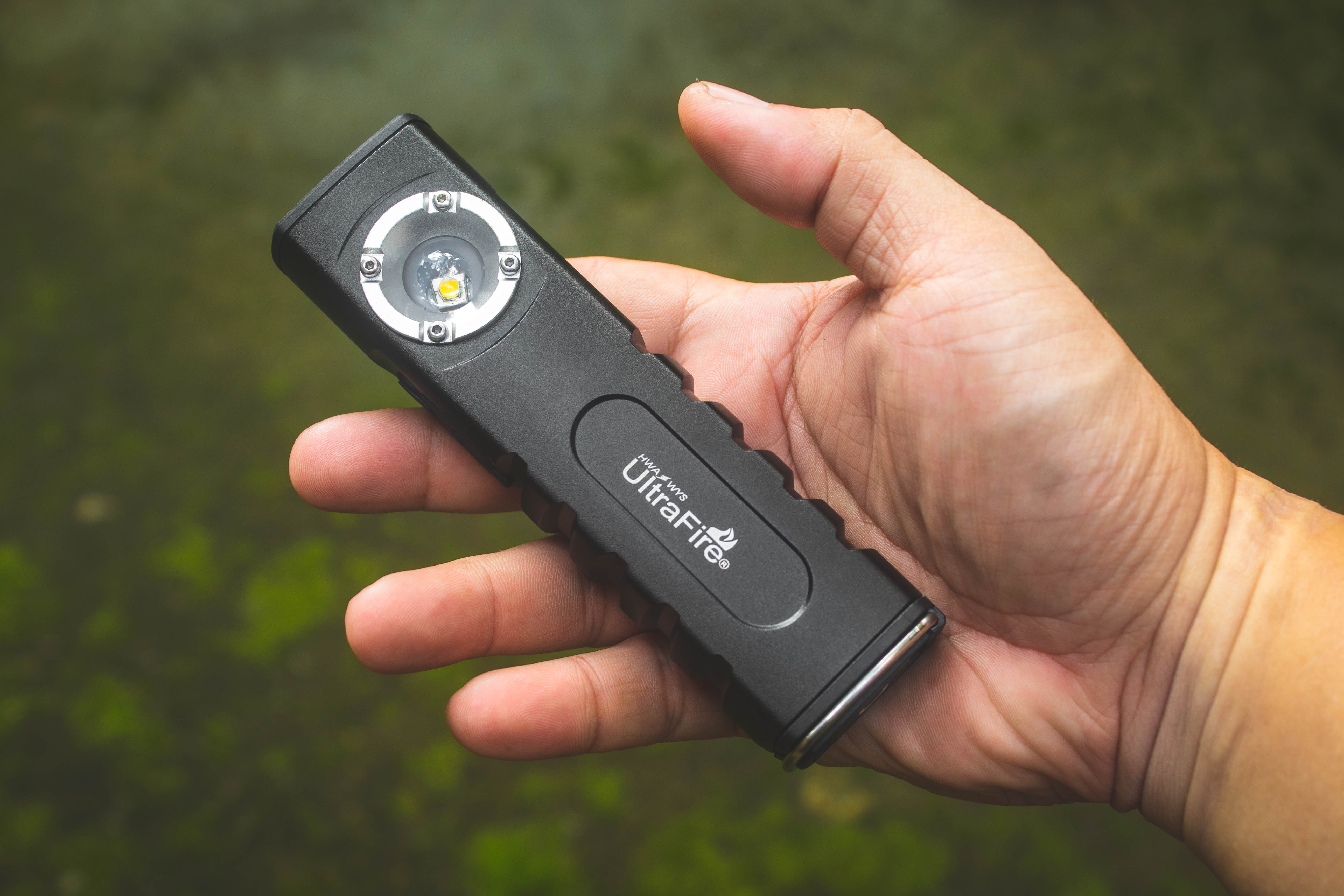 S1 Mr.Clutch Rechargeable EDC Flashlight