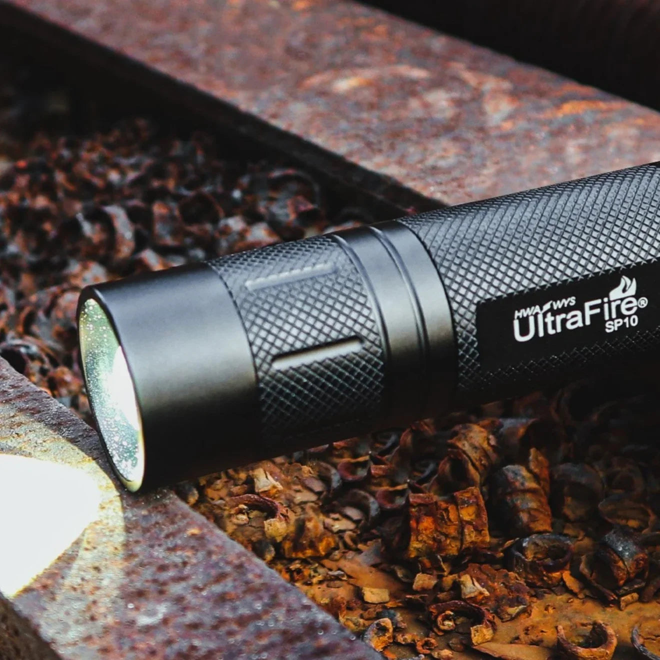 fenix e12 cree xp e2 130 lumen led flashlight UltraFire SP10 EDC Flashlight - 800 LUMENS | 180M
