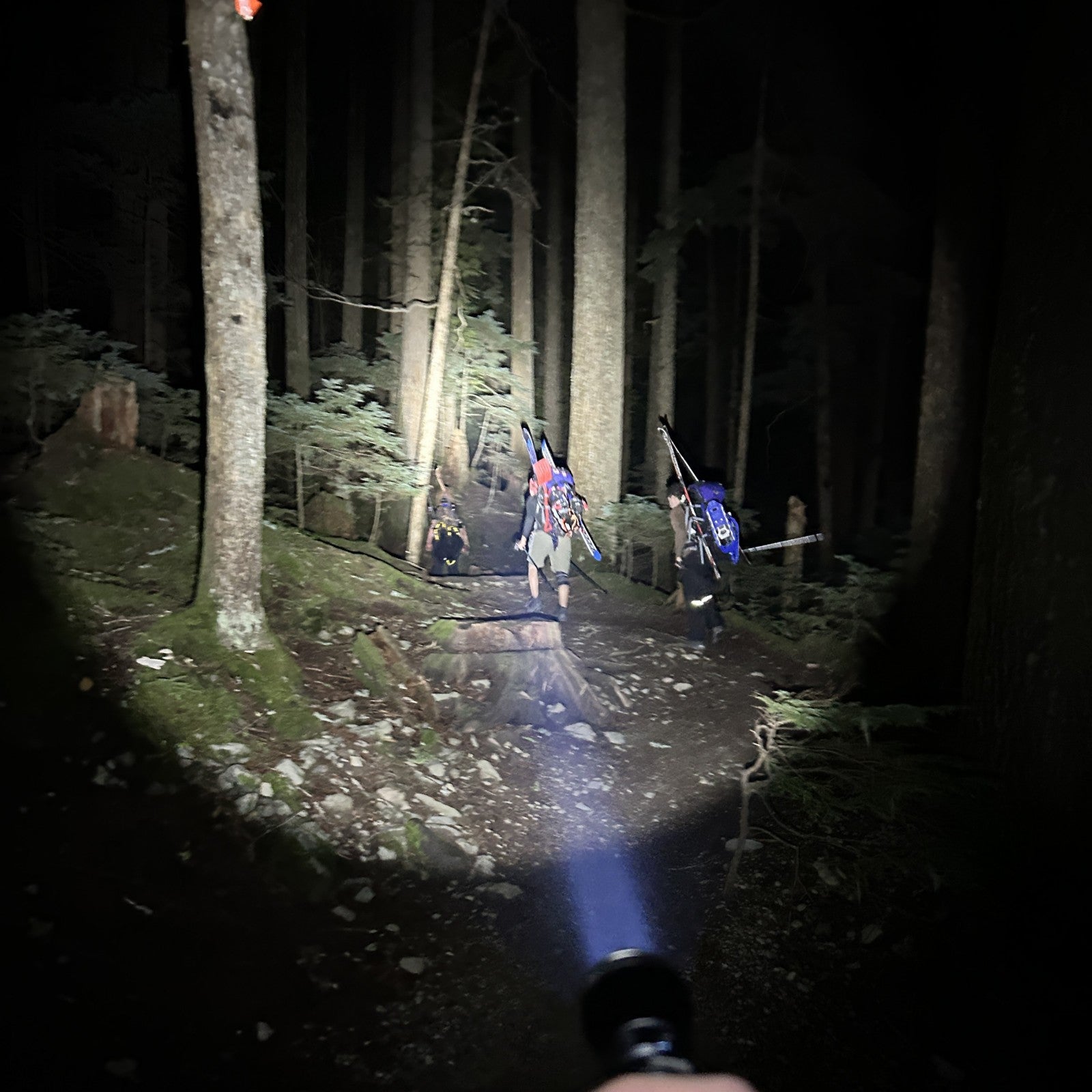 85000lm rechargeable torch hiking t6 tactical led flashlight UltraFire T6 High Beam Tactical Flashlight - 1800 LUMENS