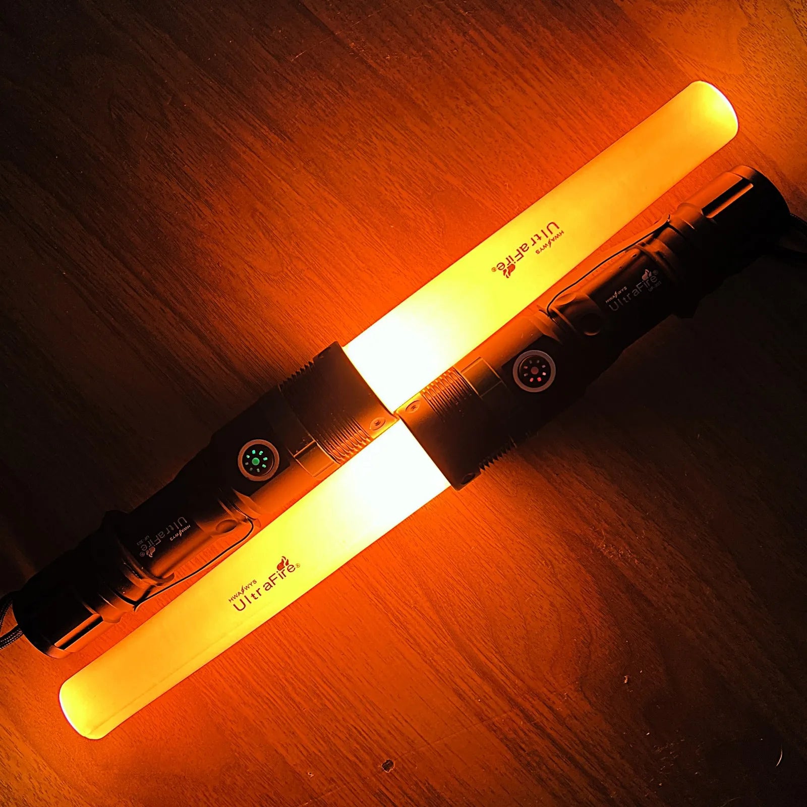 UltraFire UF-303X Rechargeable Traffic Wand