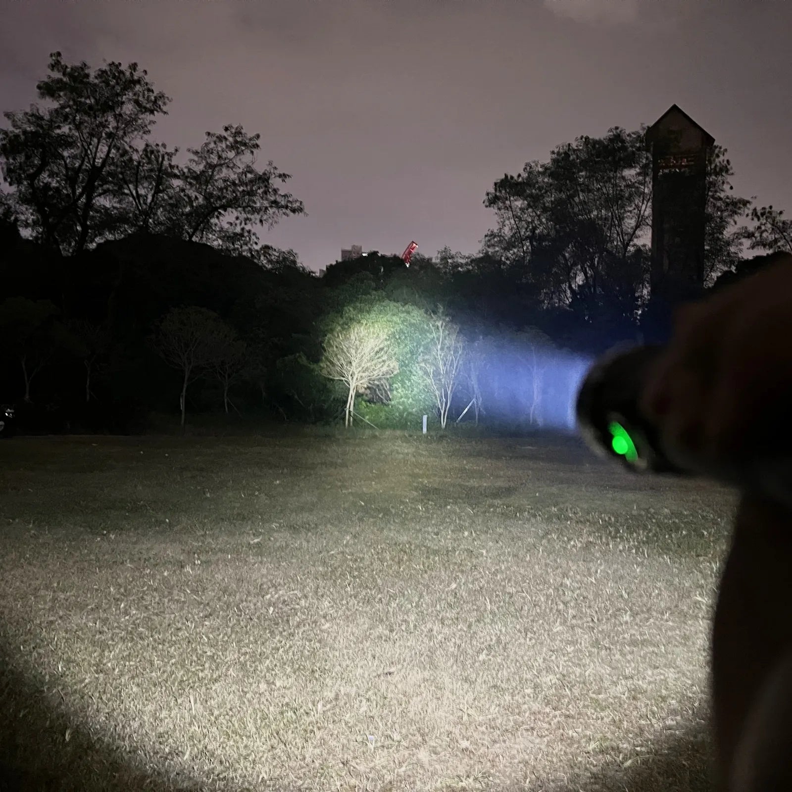 Fast Pro Flashlight UltraFire UF3 PRO Rechargeable Tactical Flashlight - 1800 LUMENS