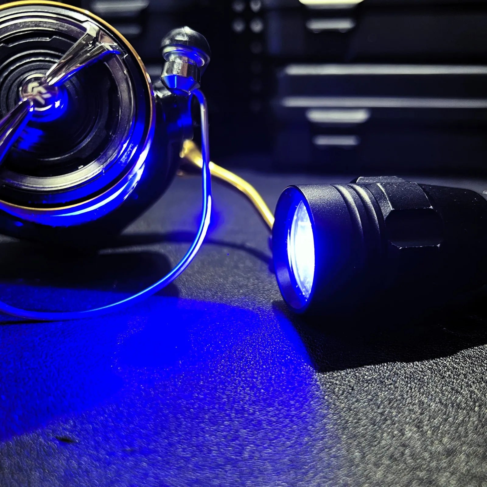 UltraFire CB 1 Blue LED Hunting Flashlight