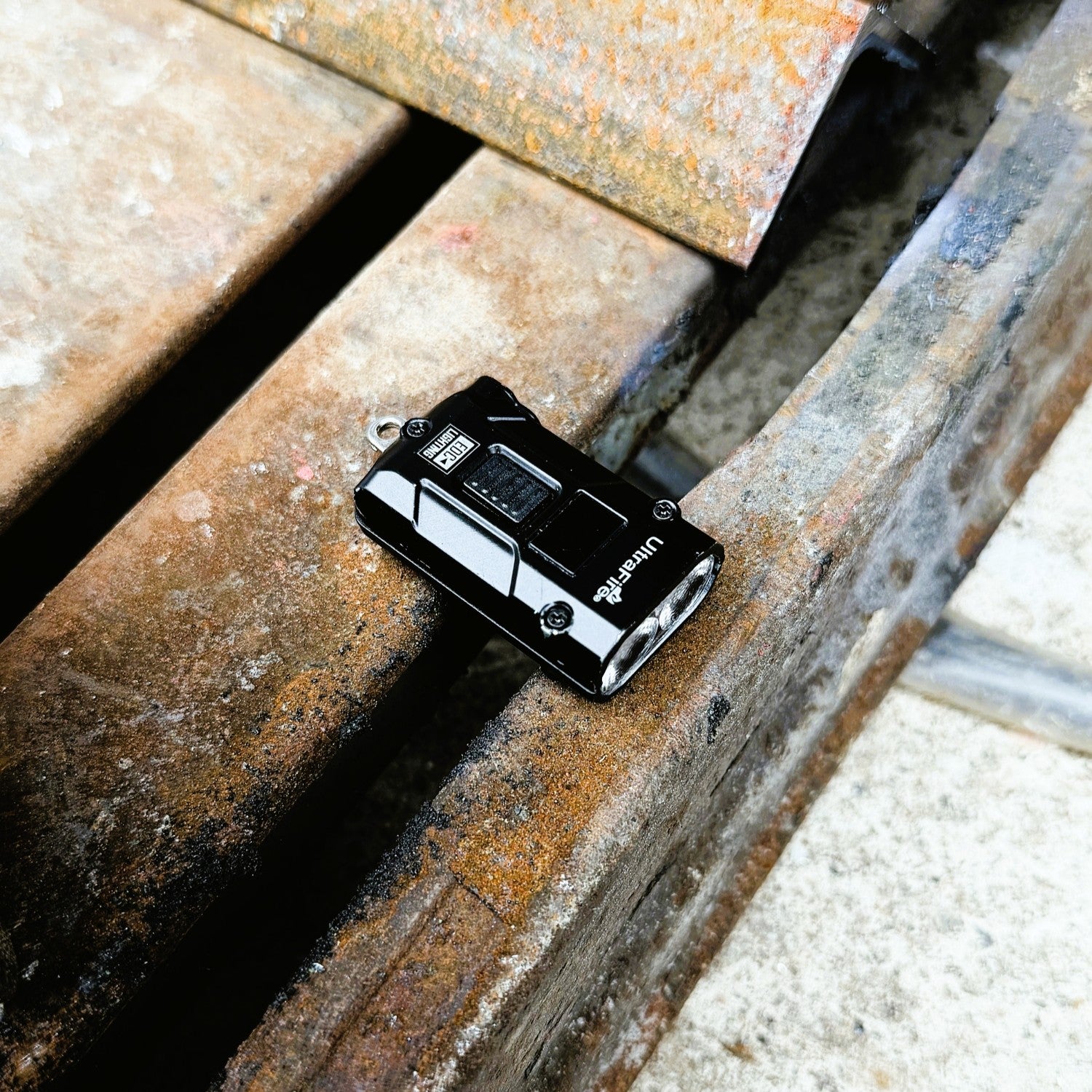 UltraFire® KE3 Keychain Flashlight